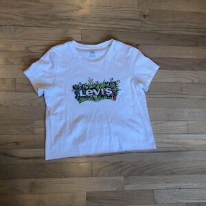 Floral Levi’s Tee